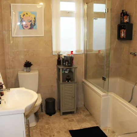 4 Bed Boutique House Lisburn Road Villa Belfast Exterior photo